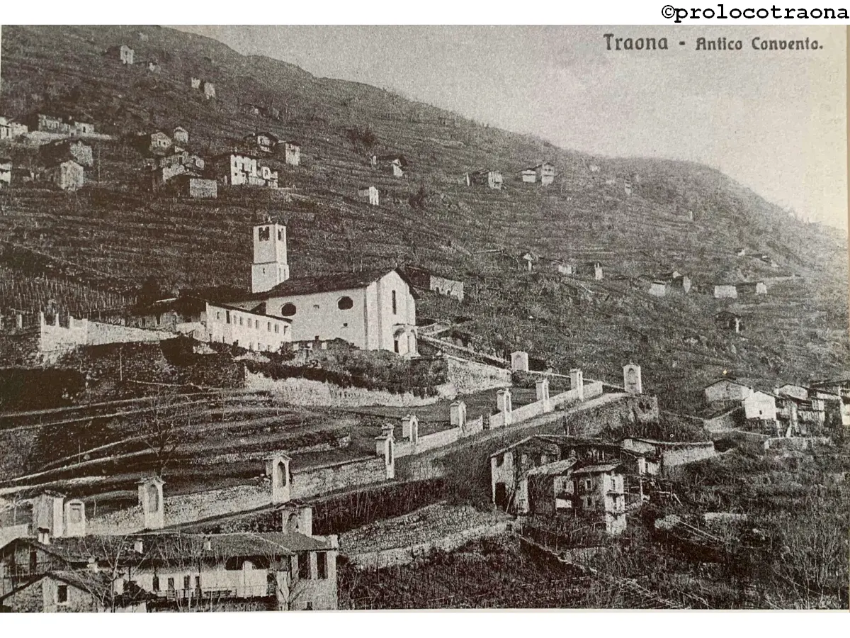 Antica cartolina, Chiesa di S. Francesco con le cappelle della Via Crucis e, a sinistra, l'ex convento.