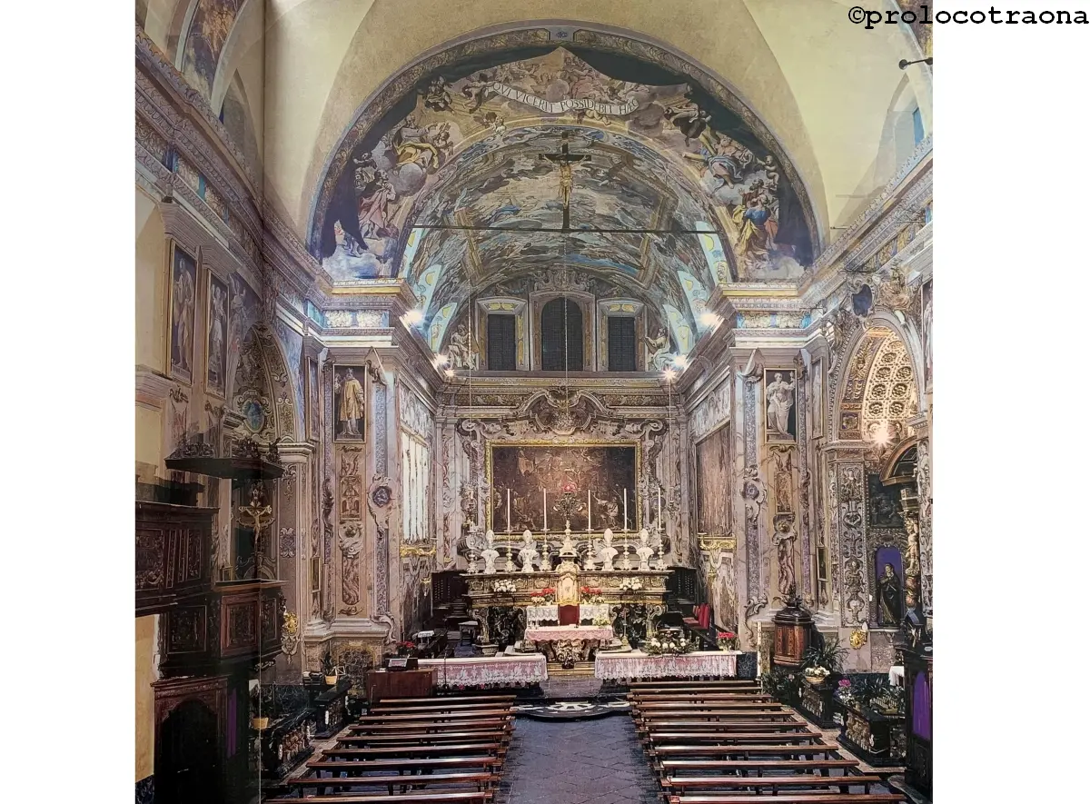 La navata della chiesa di S. Alessandro